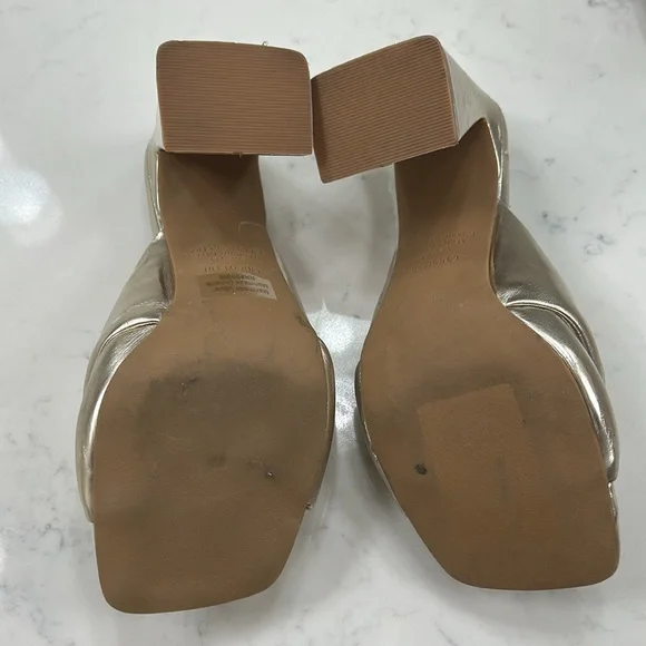 NORDSTROM OPEN EDIT Saydee Gold Block Heel Sandal Size 7 - Picture 5 of 7